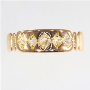 Stunning unique antique diamond and 18k gold ring